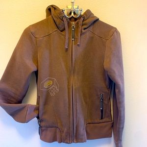 Bundle of 2 zip ups. Mtn hardware and Columbia. Small
